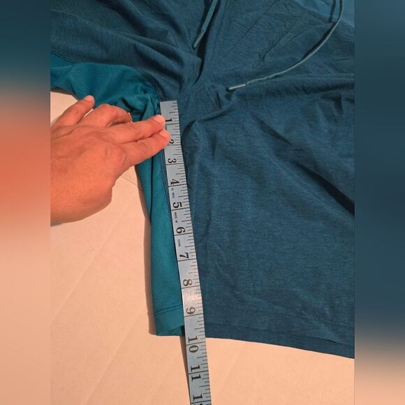 Lululemon T.H.E. Short Athletic 9” Linerless Heathered Vivid Aqua Blue Size L - Picture 4 of 8